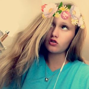 Meet your Posher, Mia